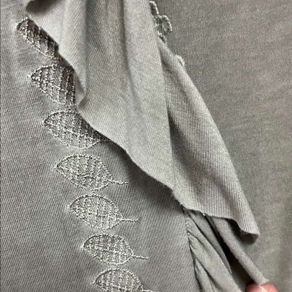 POL Olive Ruffled Open-Front Vest - Picture 3 of 7